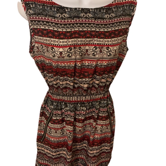 Feathers dress - Picture 7 of 8